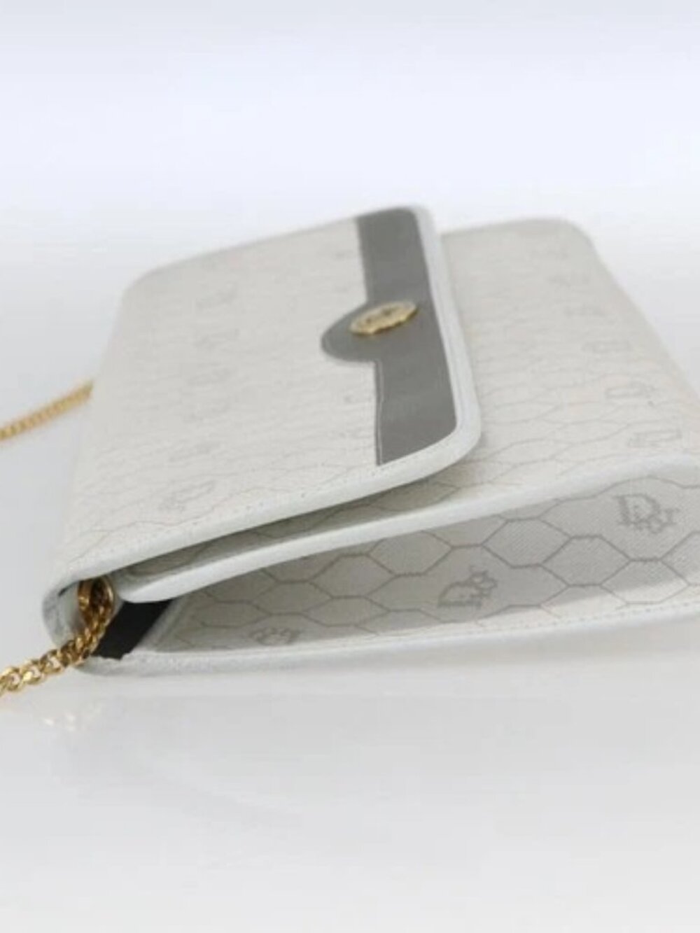Christian Dior Honeycomb Canvas Chain Shoulder Bag PVC White Gold Auth 173462 - Picture 4 of 15